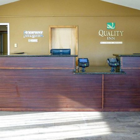 Rodeway Inn & Suites Ontario Buitenkant foto