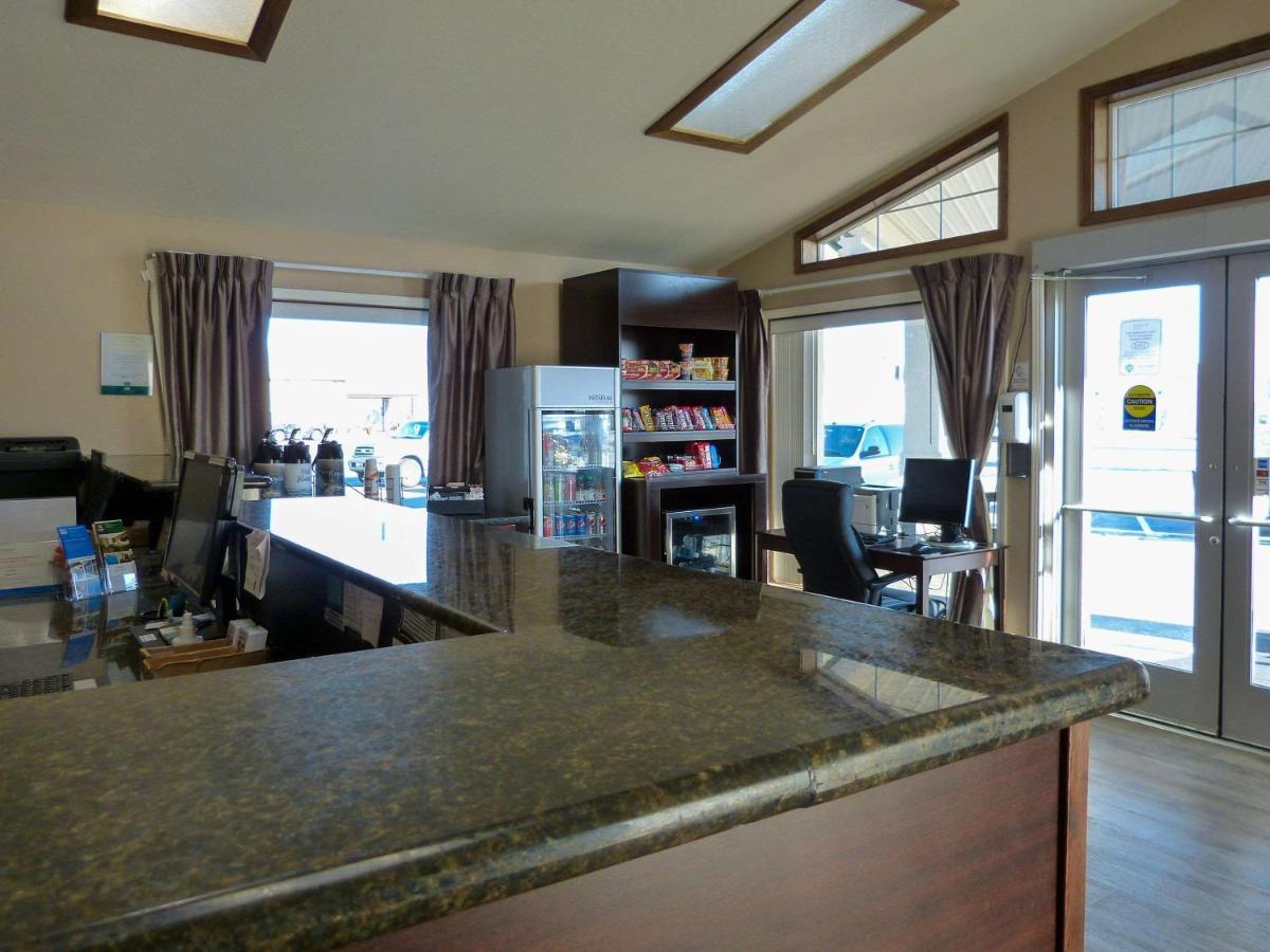 Rodeway Inn & Suites Ontario Buitenkant foto